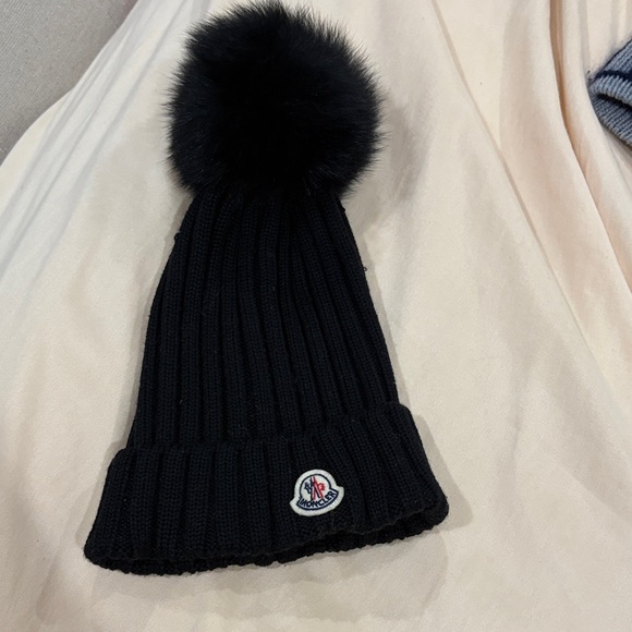 Moncler Black Ribbed Beanie with Pom Pom - Picture 1 of 1